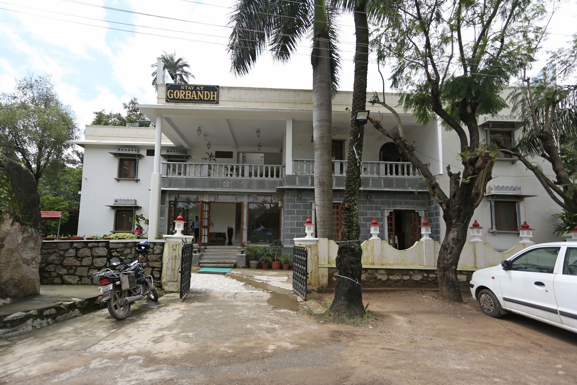 Oyo 6549 Hotel Gorbandh เมาท์อาบู ภายนอก รูปภาพ